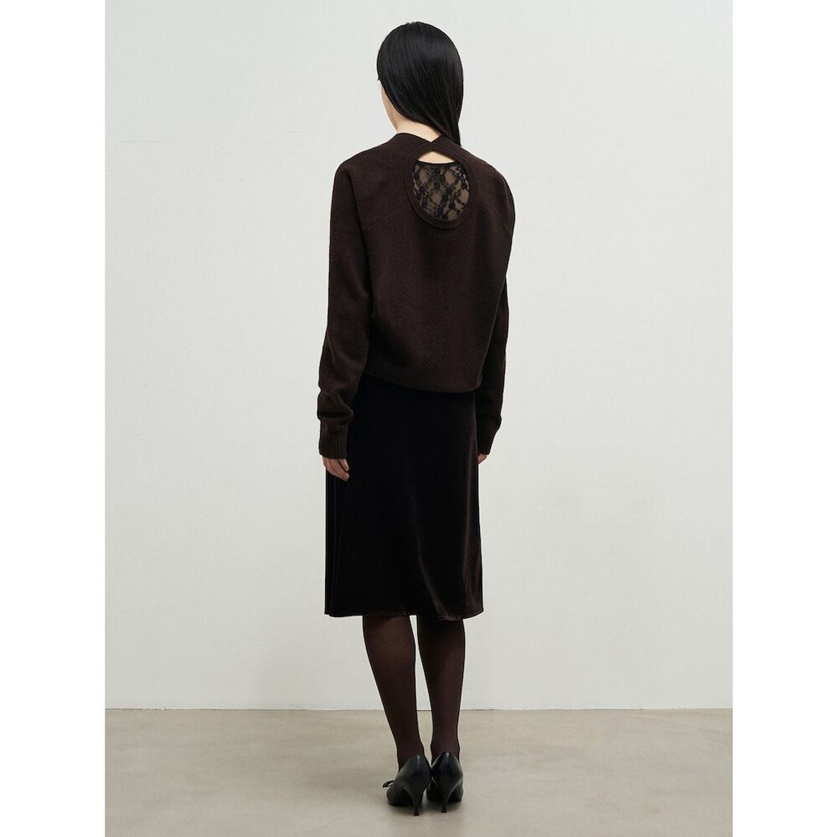 앙개(ANGGAE) Lambswool Blend 2Holes Solid Pullover  Brown