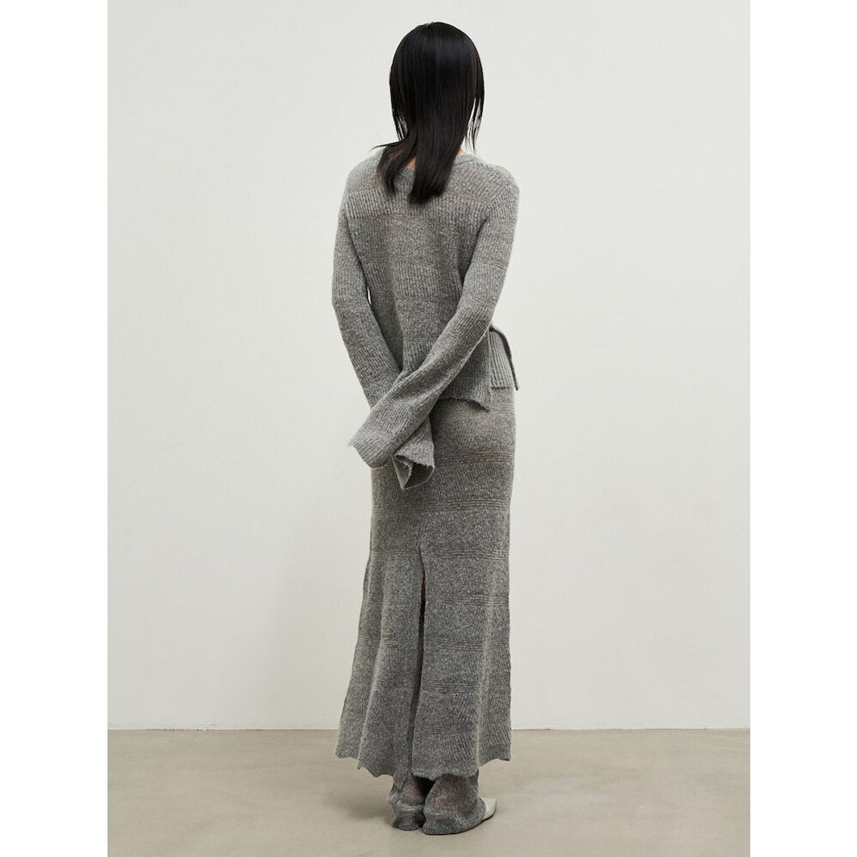 앙개(ANGGAE) Alpaca Blend Round Pullover  Grey