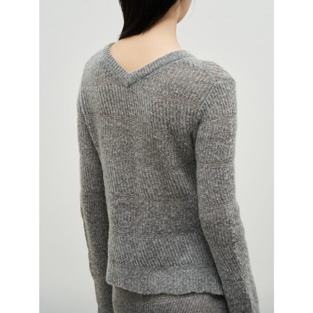 앙개(ANGGAE) Alpaca Blend Round Pullover  Grey
