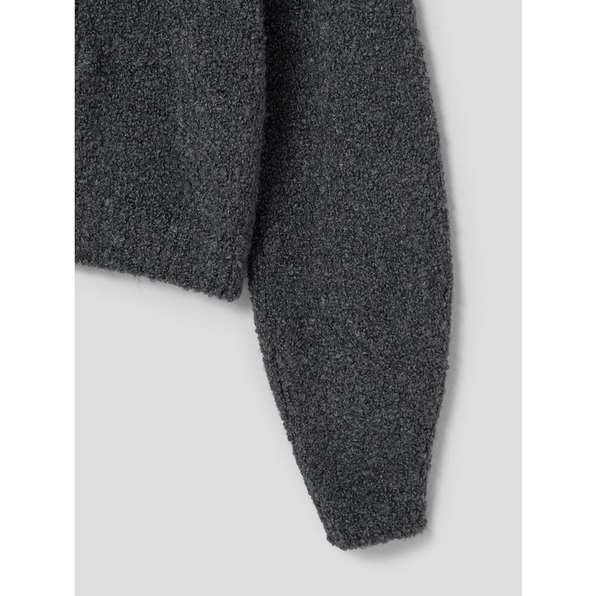 앙개(ANGGAE) Twisted Moss Pullover  Dark Grey