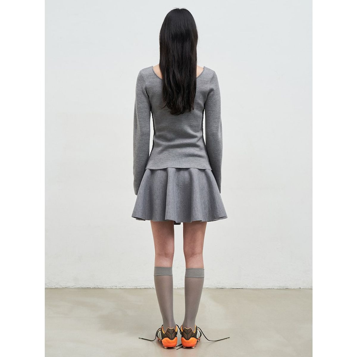 앙개(ANGGAE) Scooped Neck Pullover  Grey