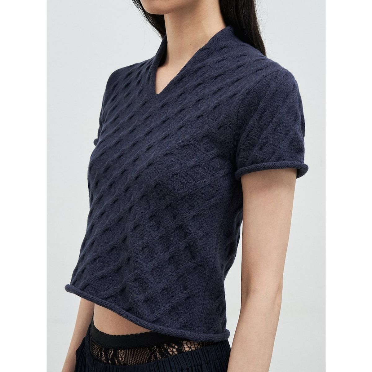 앙개(ANGGAE) Cable Slit Neck ShortSleeve Pullover  Navy