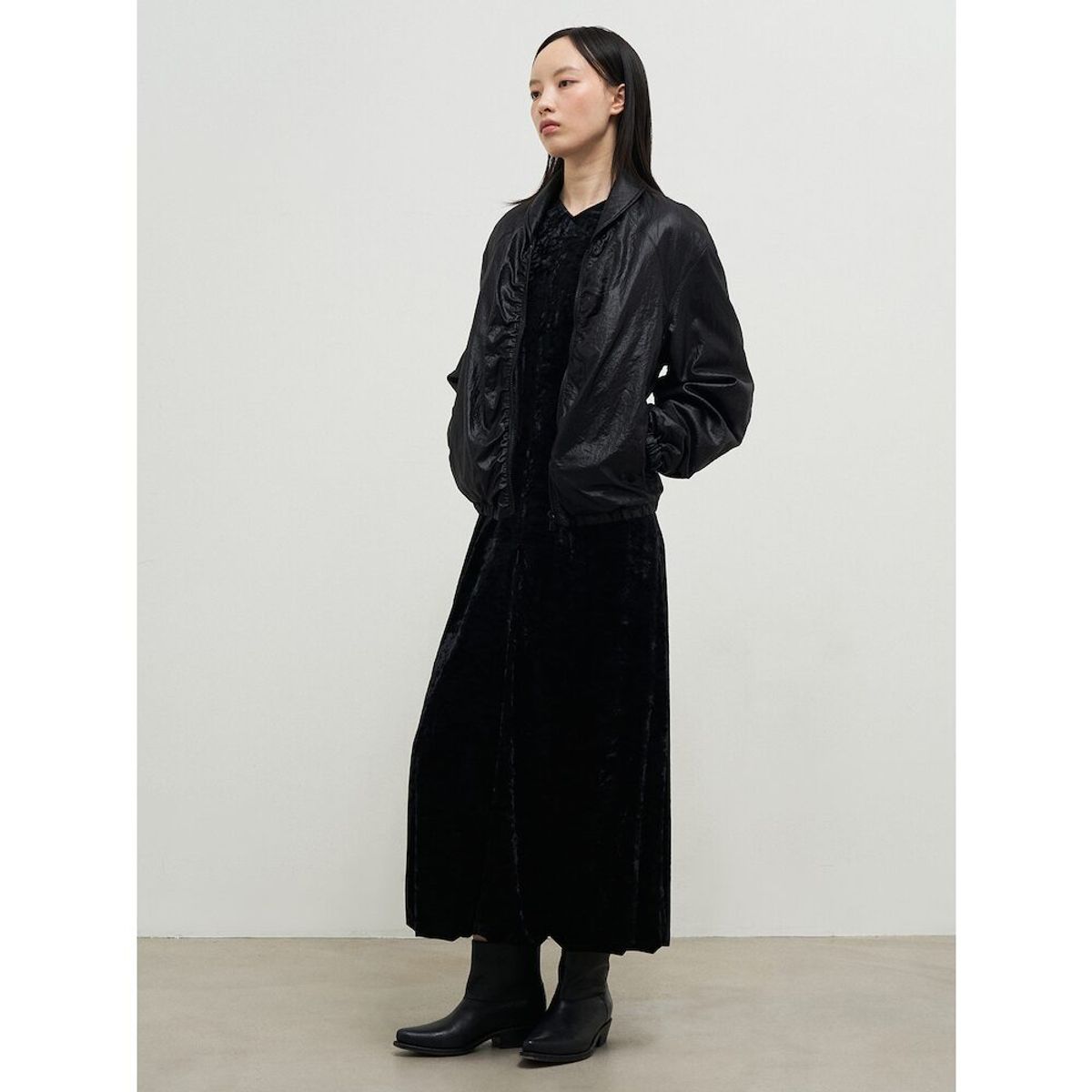 앙개(ANGGAE) Washed Velvet Long Dress  Black