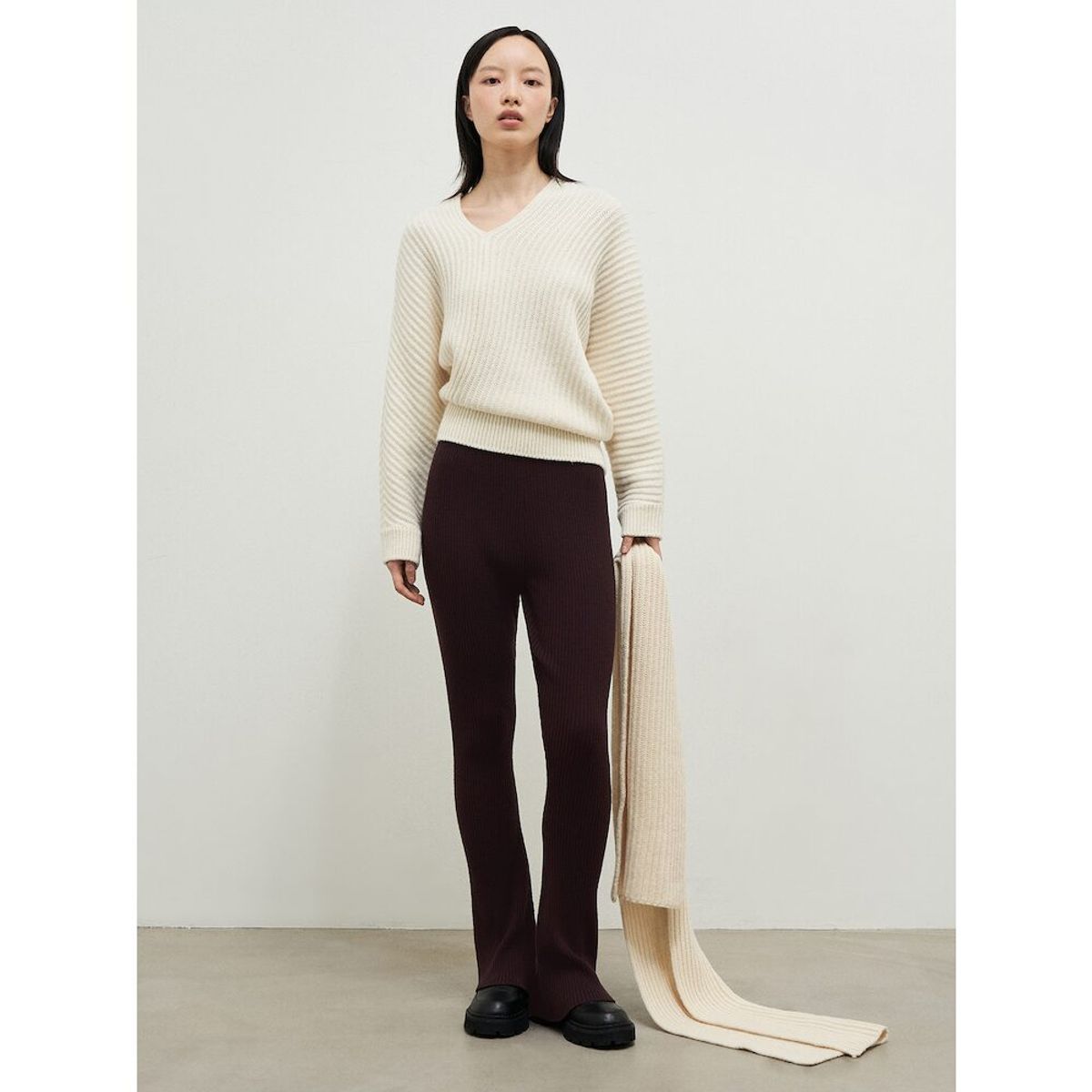앙개(ANGGAE) Flare Knit Flare  Pants  Brown