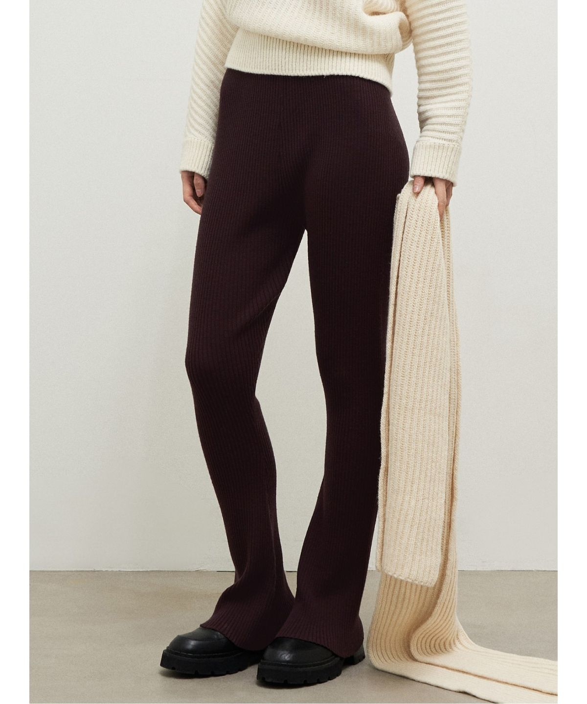 앙개(ANGGAE) Flare Knit Flare  Pants  Brown