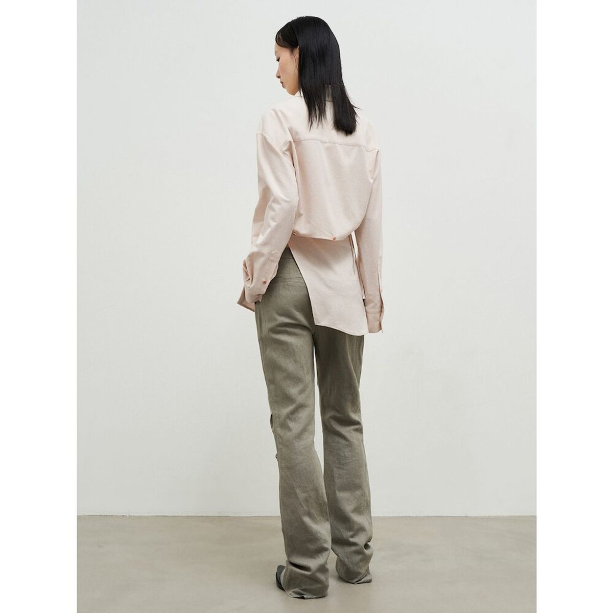 앙개(ANGGAE) Laundry Cotton Tuck Detail Pants   Khaki