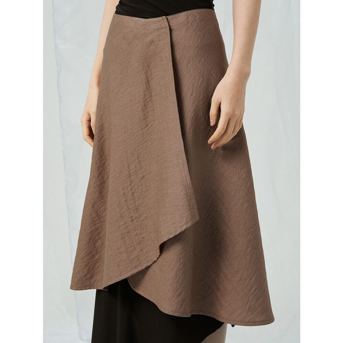 앙개(ANGGAE) Midi Wrap Skirt  Mustard