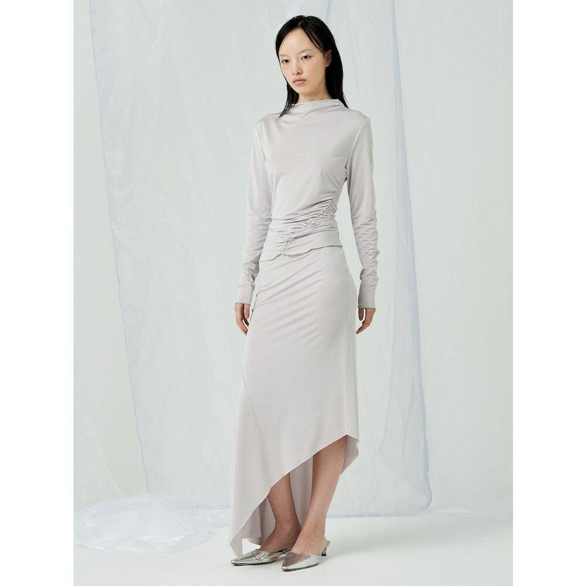 앙개(ANGGAE) Light Jersey Unbalanced Long Skirt  Silver