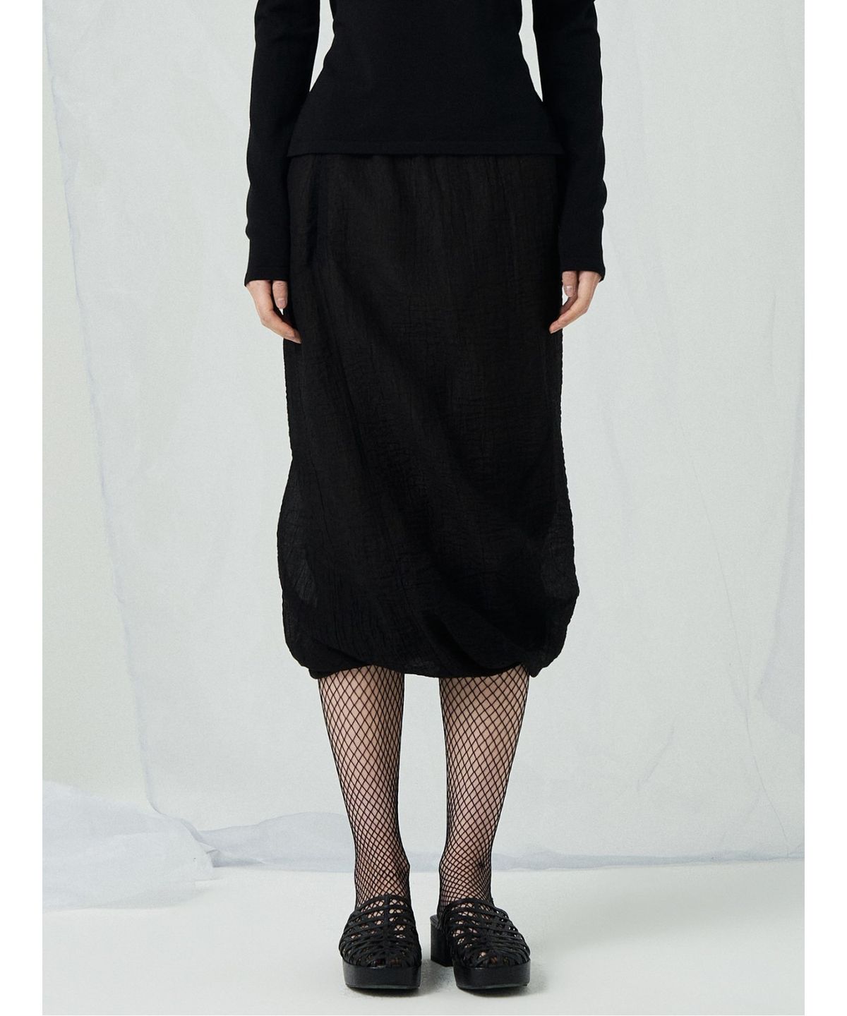 앙개(ANGGAE) Black Sheer Midi Skirt   Black