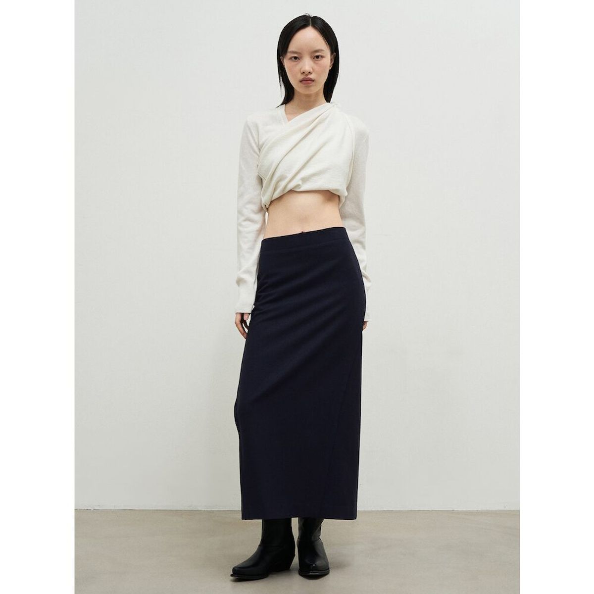 앙개(ANGGAE) Back Tied Long Skirt  Navy