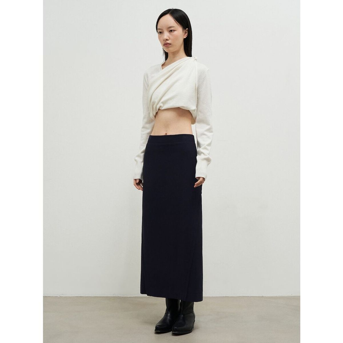 앙개(ANGGAE) Back Tied Long Skirt  Navy