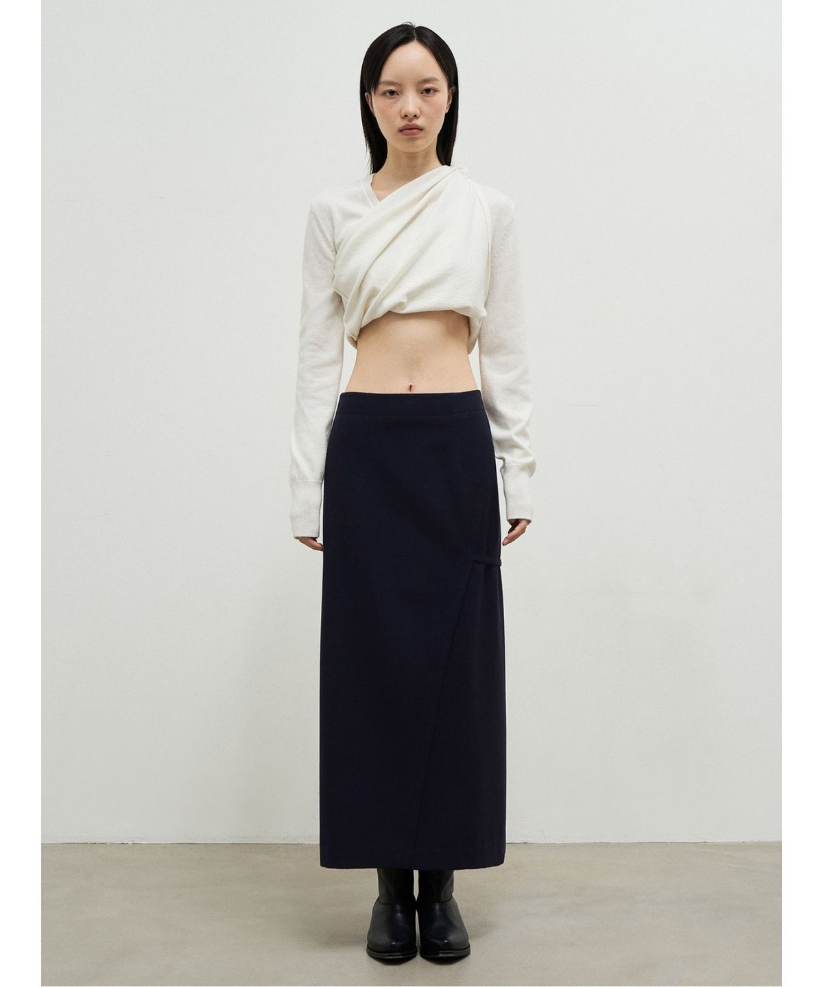 앙개(ANGGAE) Back Tied Long Skirt  Navy