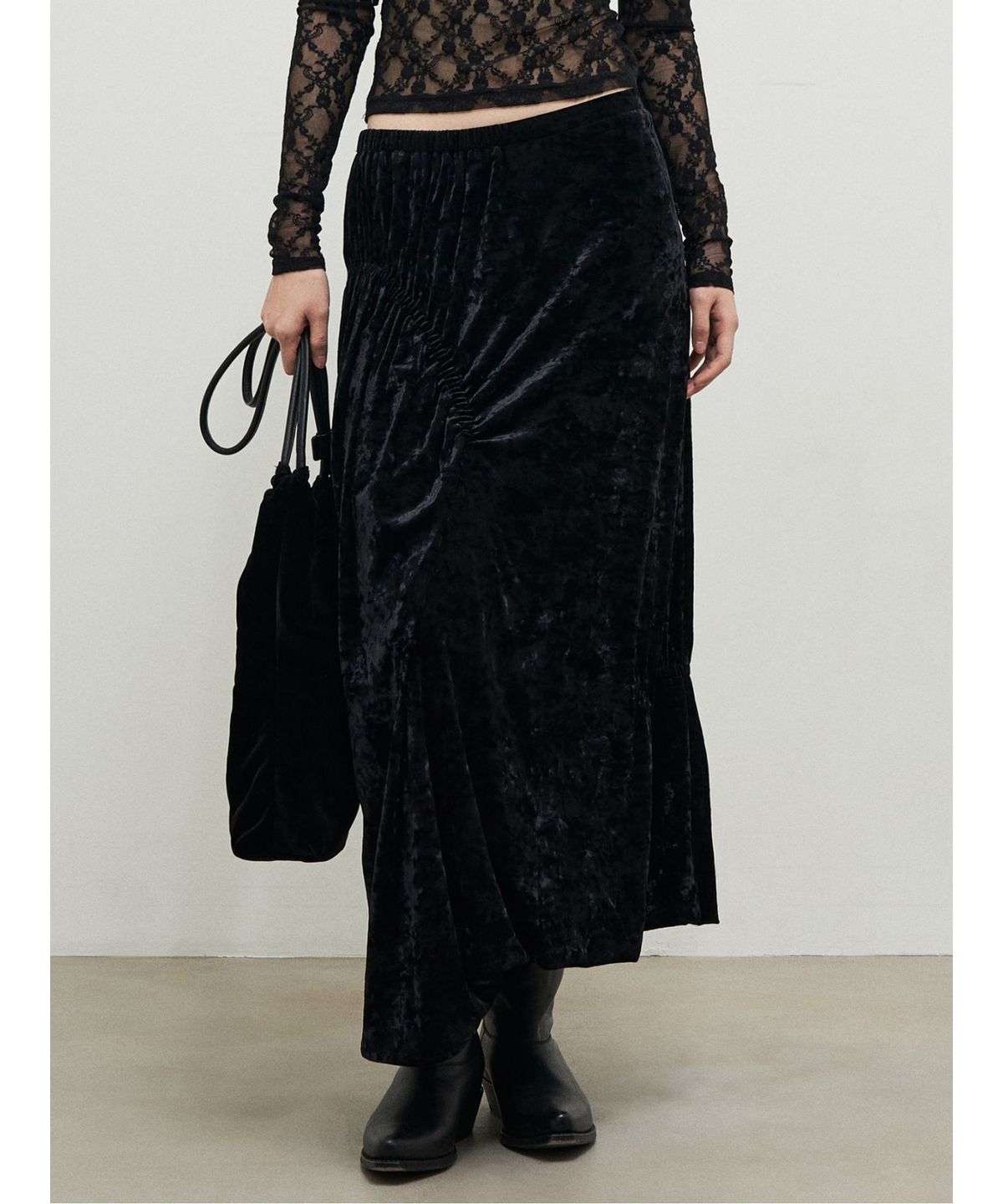 앙개(ANGGAE) Asymmetric Washed Velvet Shirring  Skirt  Black