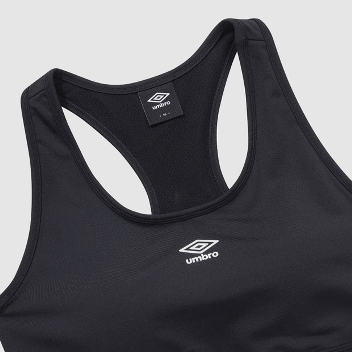 엄브로(UMBRO) PTR 미디움서포트 우먼스 내장형 브라탑 블랙(UQ122SBR21)
