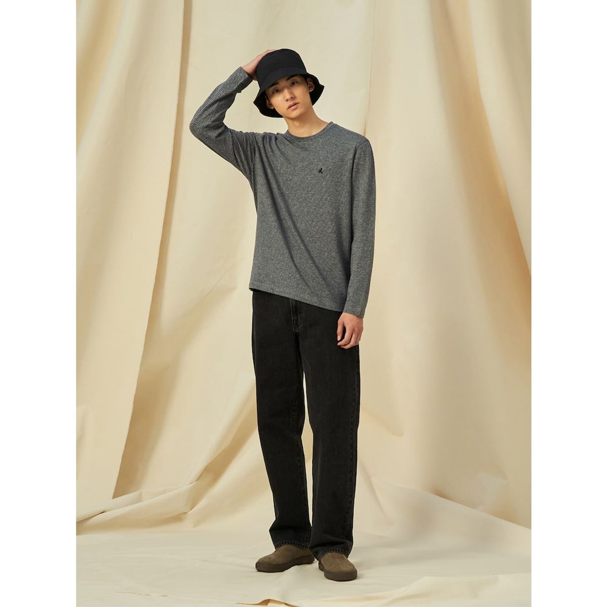 빈폴 멘(BEANPOLE MEN) 미니 스트라이프 라운드 티셔츠  애쉬 (BC5141C324)