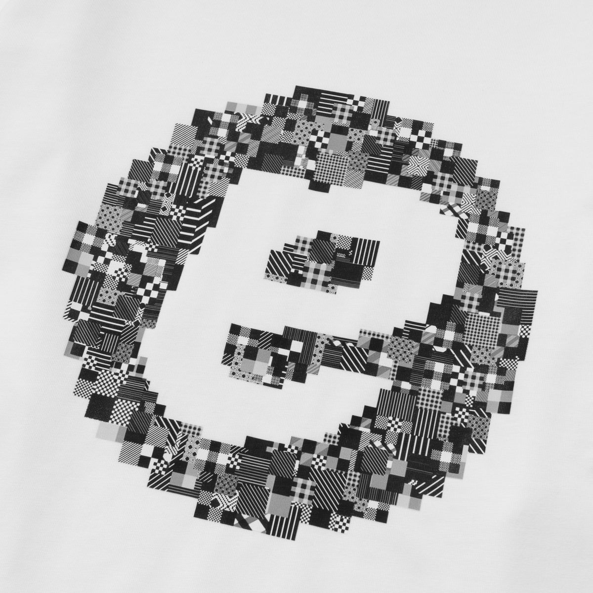 엑스트라오디너리(EXTRAORDINARY) PATCHWORK SYMBOL LONG SLEEVE OFF WHITE