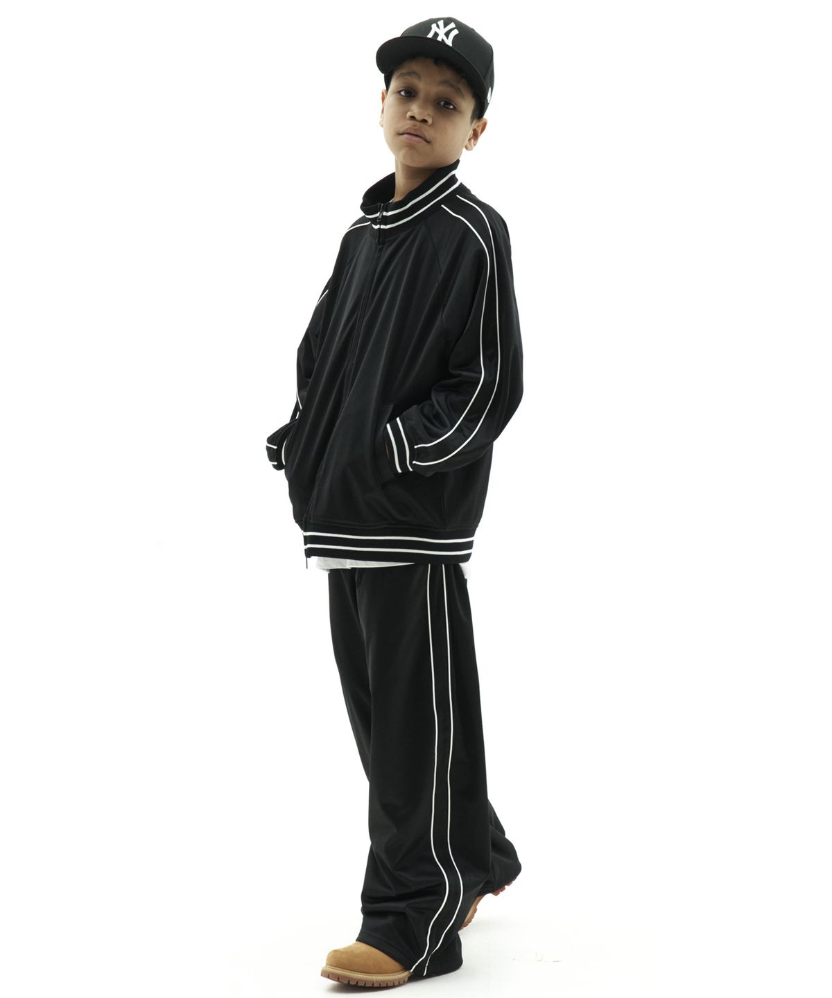 테이크이지 키즈(TAKEASY KIDS) 라인 트랙 와이드 팬츠 (블랙)