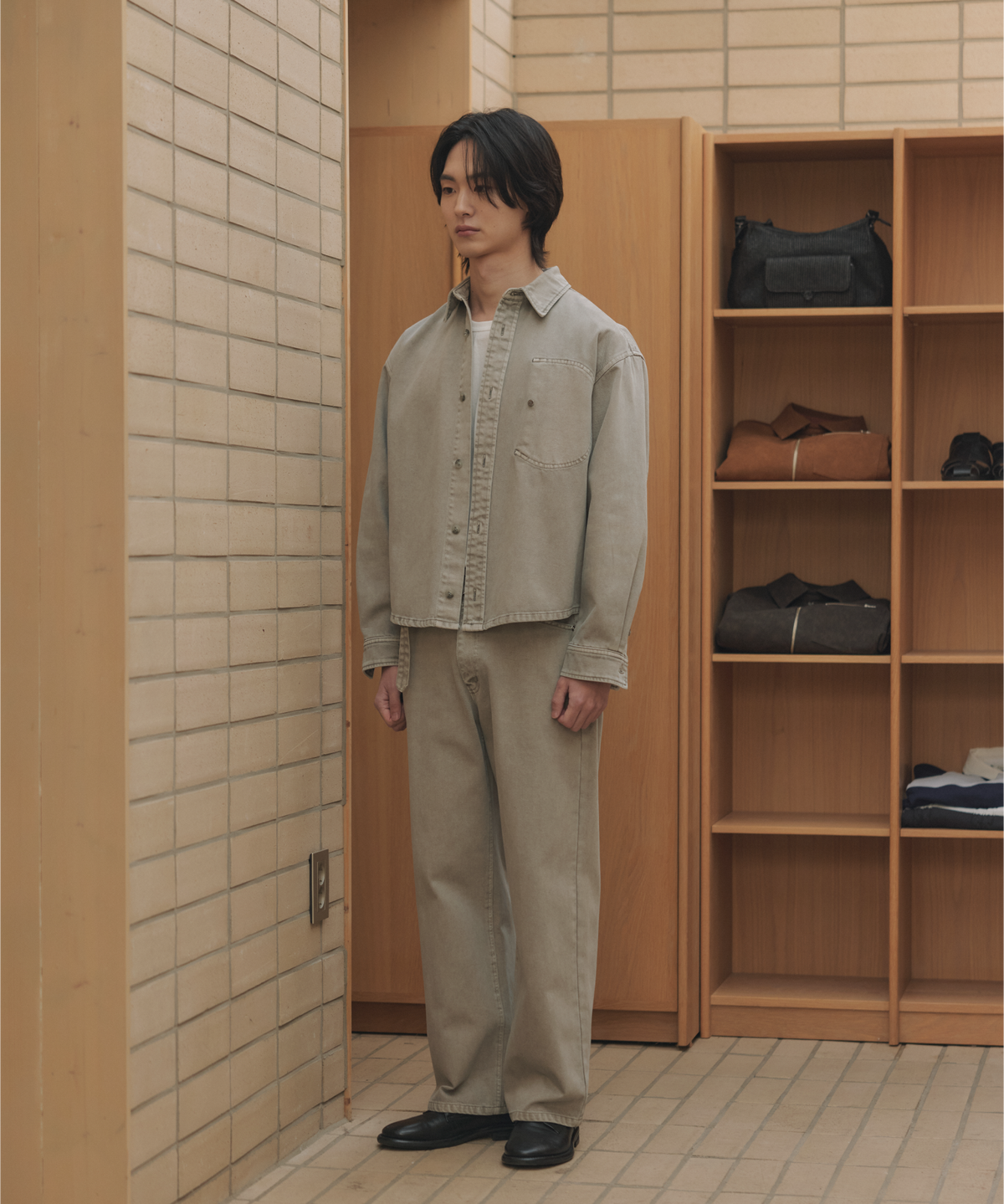 넌블랭크(NONBLANK) 다잉 데님 팬츠_GREYISH KHAKI
