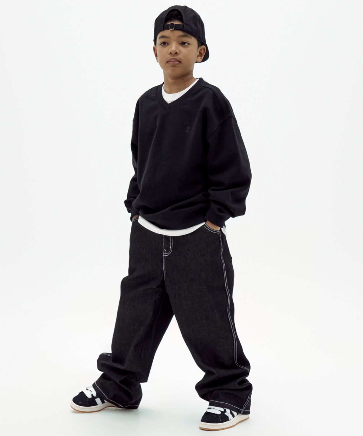 테이크이지 키즈(TAKEASY KIDS) 스몰라쿠 브이넥 오버맨투맨 (블랙)