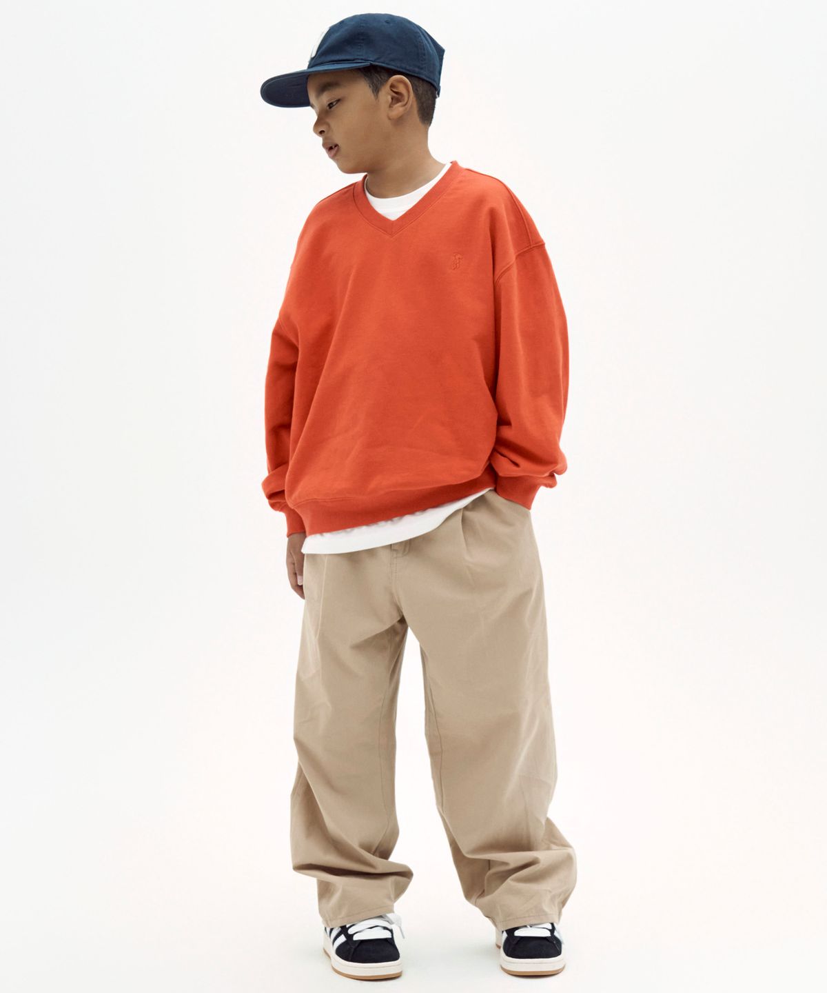 테이크이지 키즈(TAKEASY KIDS) 스몰라쿠 브이넥 오버맨투맨 (오렌지레드)