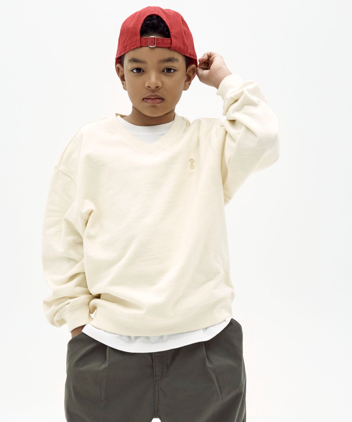 테이크이지 키즈(TAKEASY KIDS) 스몰라쿠 브이넥 오버맨투맨 (크림)