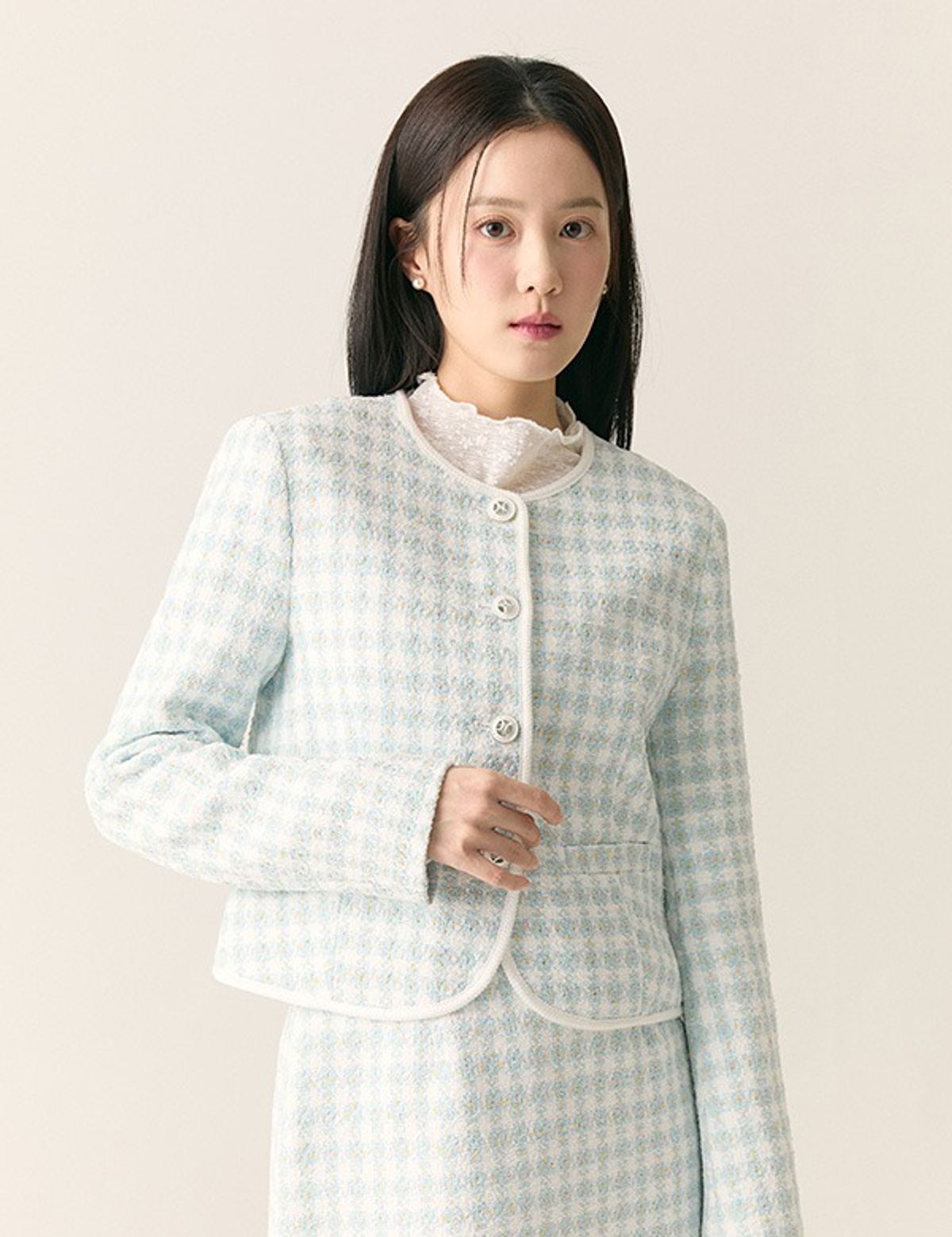 로엠(ROEM) 체크 트위드 자켓_RMJKF23S52