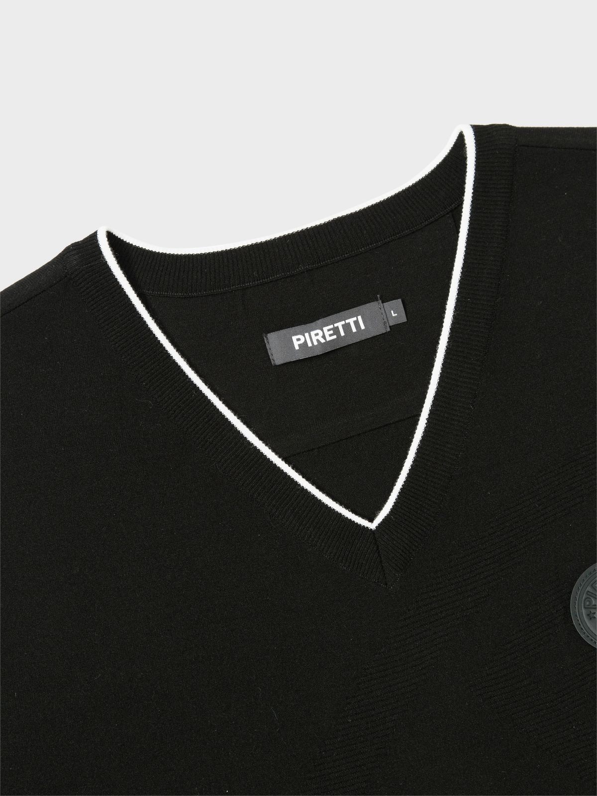 피레티(PIRETTI) 엘리트 V넥 베스트 M_Black