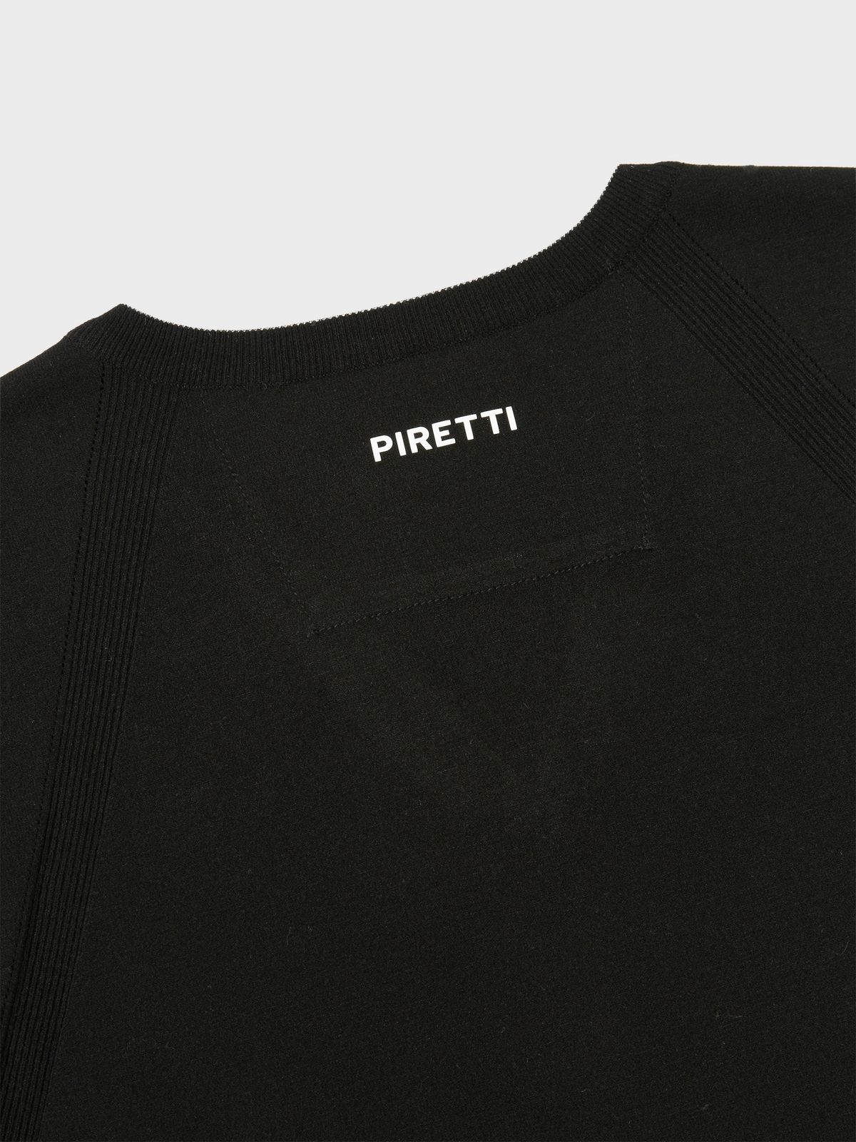 피레티(PIRETTI) 엘리트 V넥 베스트 M_Black