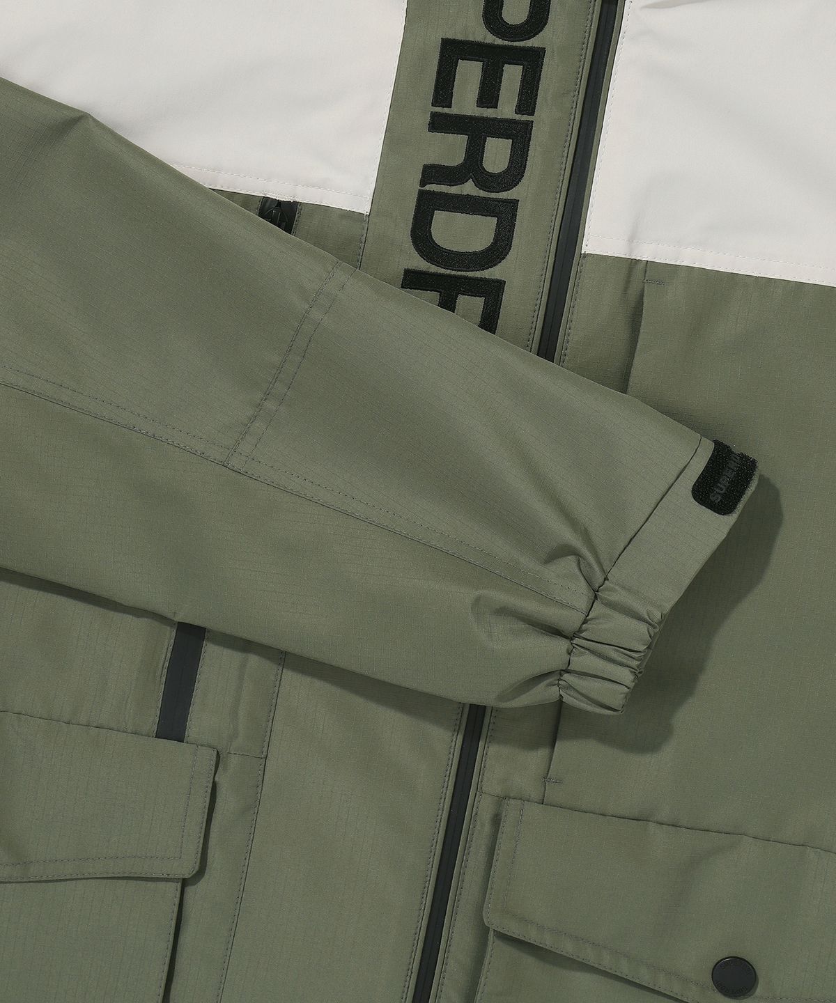슈퍼드라이(SUPERDRY) 시그니처 윈드치터 자켓 카키 그린