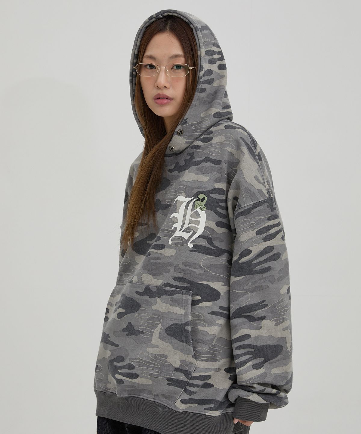 후드후드(HOODHOOD) H 로고 에일리언 오버핏 후드 카모
