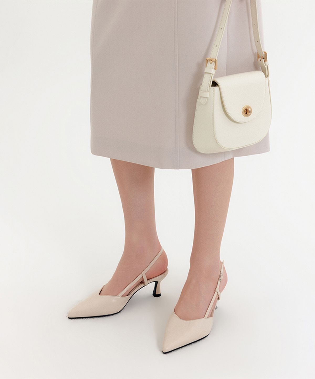 룩캐스트(LOOKAST) 재키 슬링백 슈즈 / JACKIE SLINGBACK SHOES_2typs