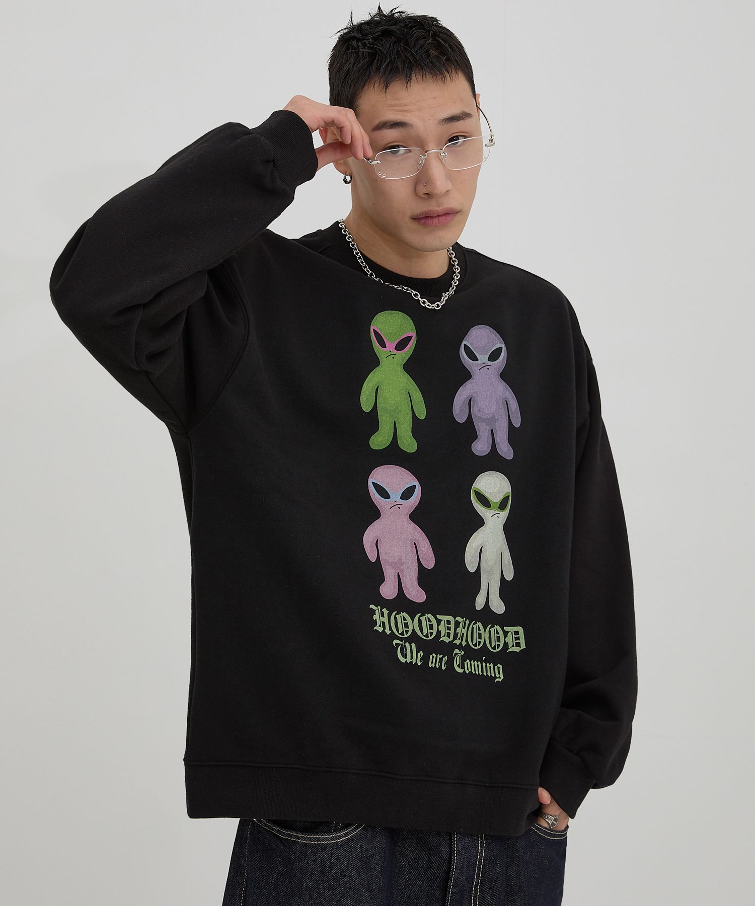 【HOODHOOD】Alien Graphic Overfit Sweatshirt 2色 HOODHOOD）Alien Graphic Overfit Sweatshirt | 2color