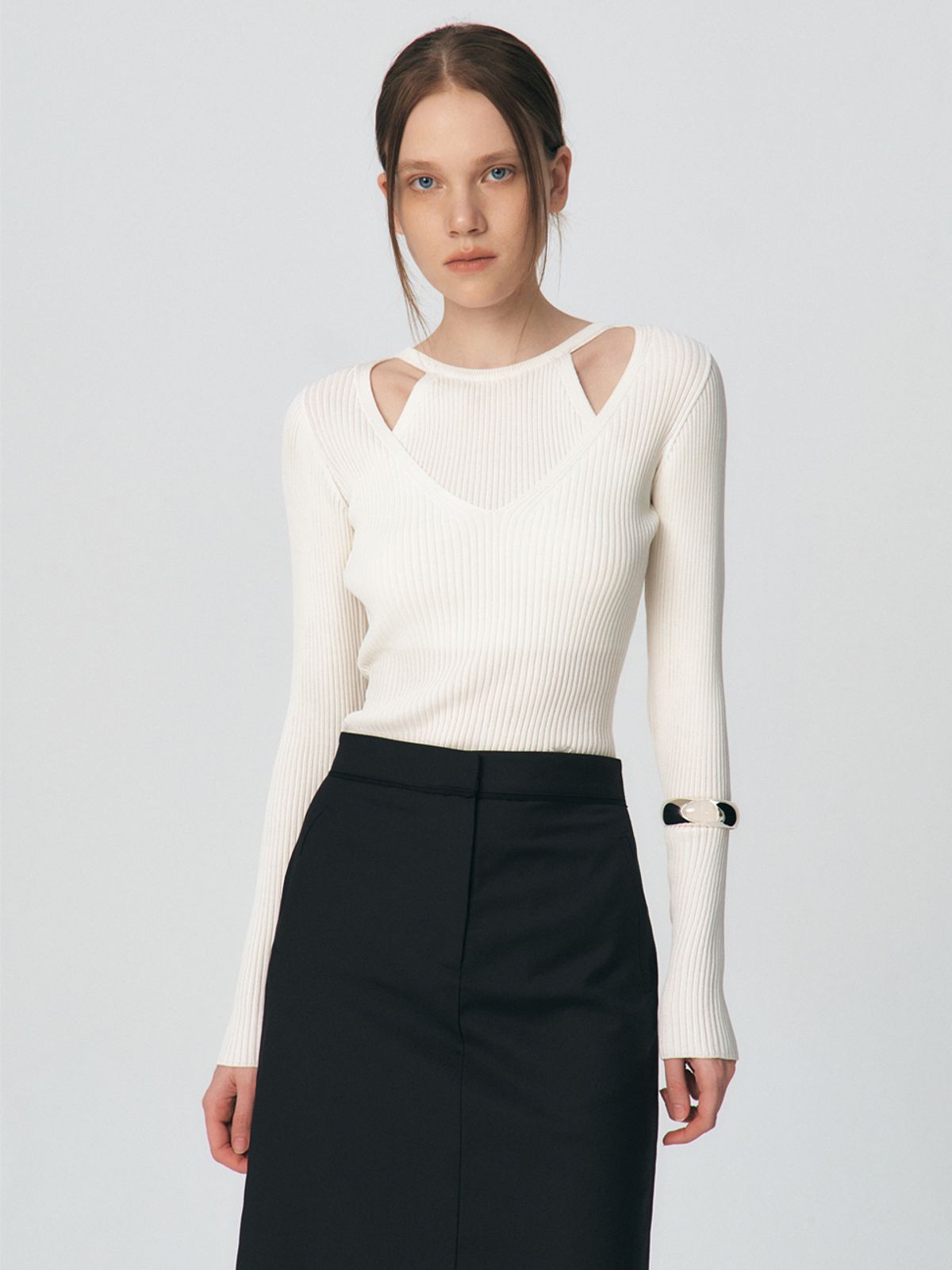 쿠메(KUMÉ) Halter Layering Tencel Sweater, White