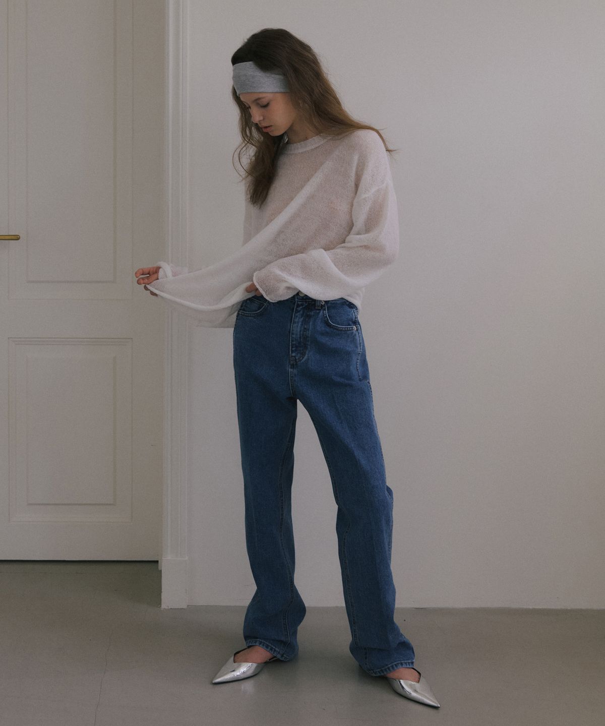 오버듀플레어(OVERDUEFLAIR) CREASE LINE STRAIGHT DENIM_MEDIUM BLUE