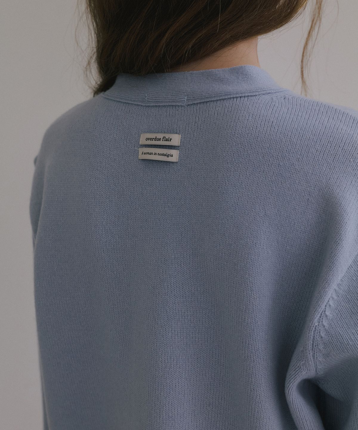 오버듀플레어(OVERDUEFLAIR) OVERDUE WOOL V-NECK CARDIGAN_BABY BLUE