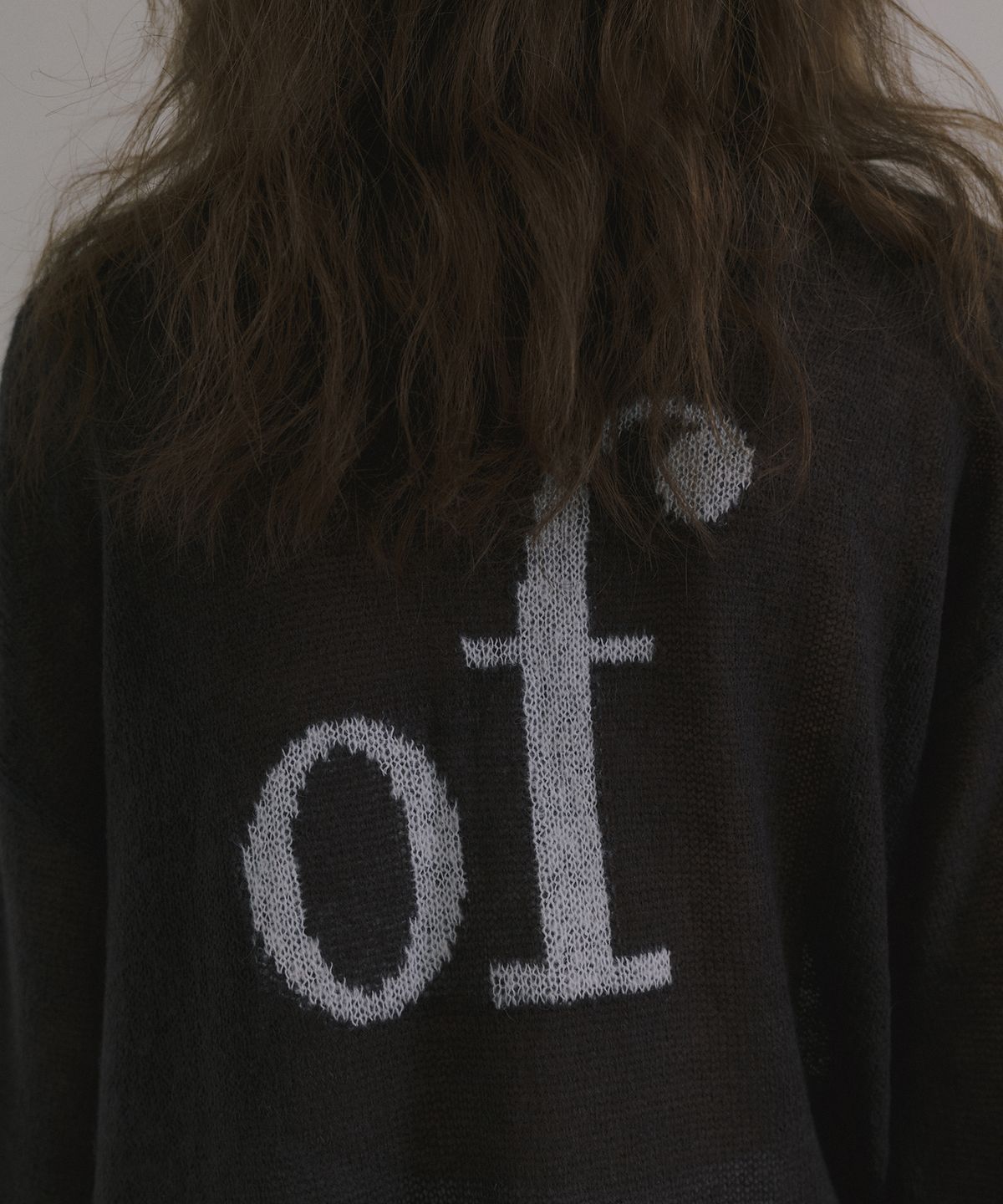 오버듀플레어(OVERDUEFLAIR) MOHAIR OF SWEATER_CHARCOAL