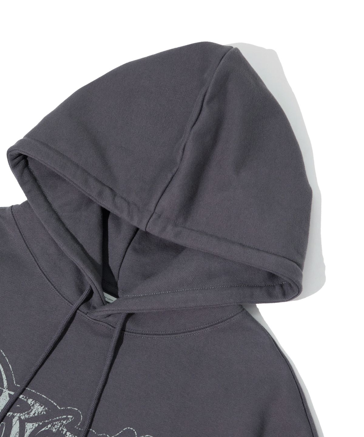 크리틱(CRITIC) CRACK LETTERING HOODIE CHARCOAL
