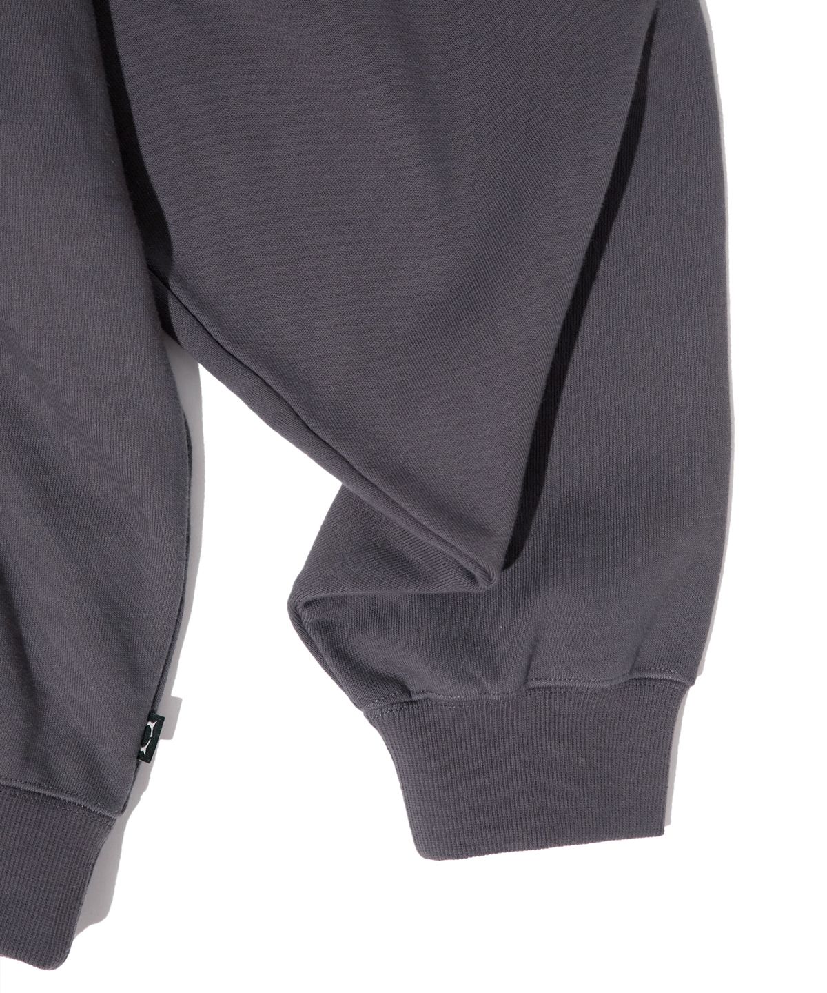 크리틱(CRITIC) CRACK LETTERING HOODIE CHARCOAL