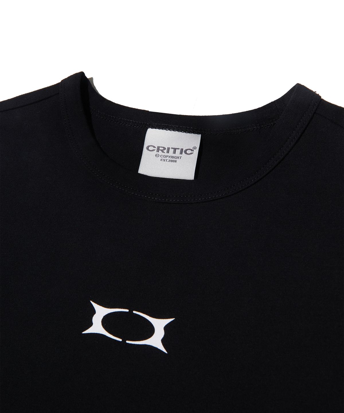 크리틱(CRITIC) OG WORMHOLE LOGO CROP T-SHIRTS BLACK