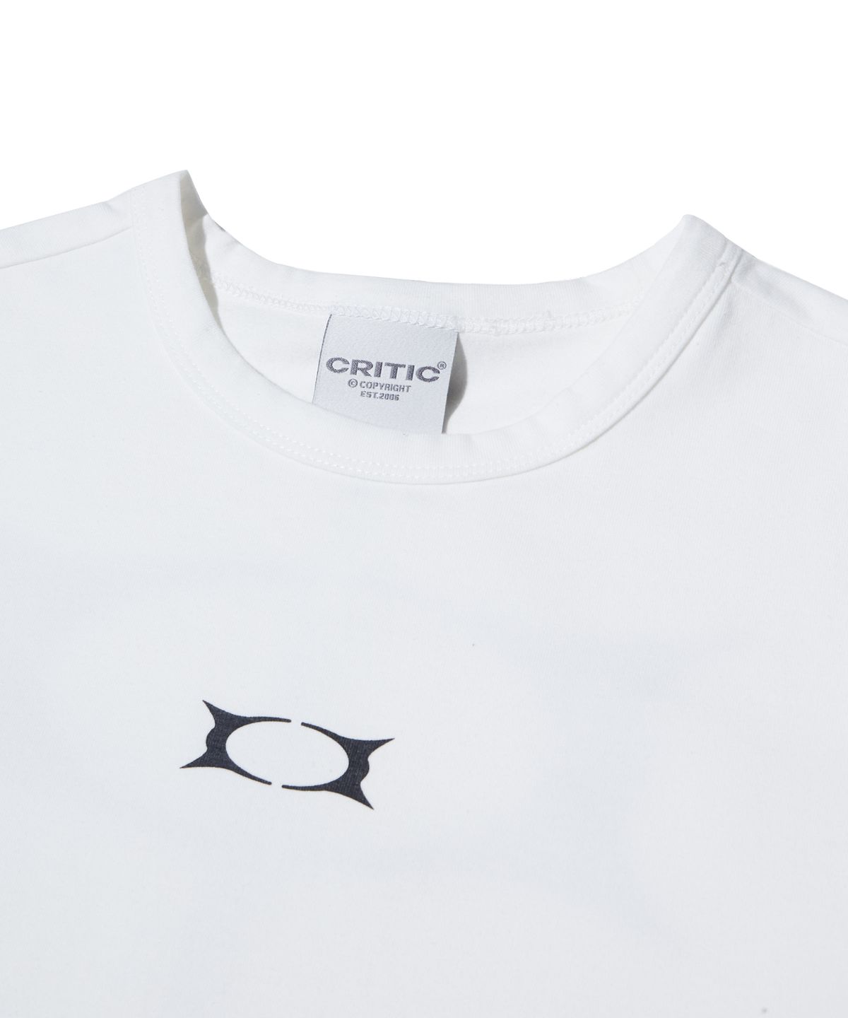 크리틱(CRITIC) OG WORMHOLE LOGO CROP T-SHIRTS WHITE