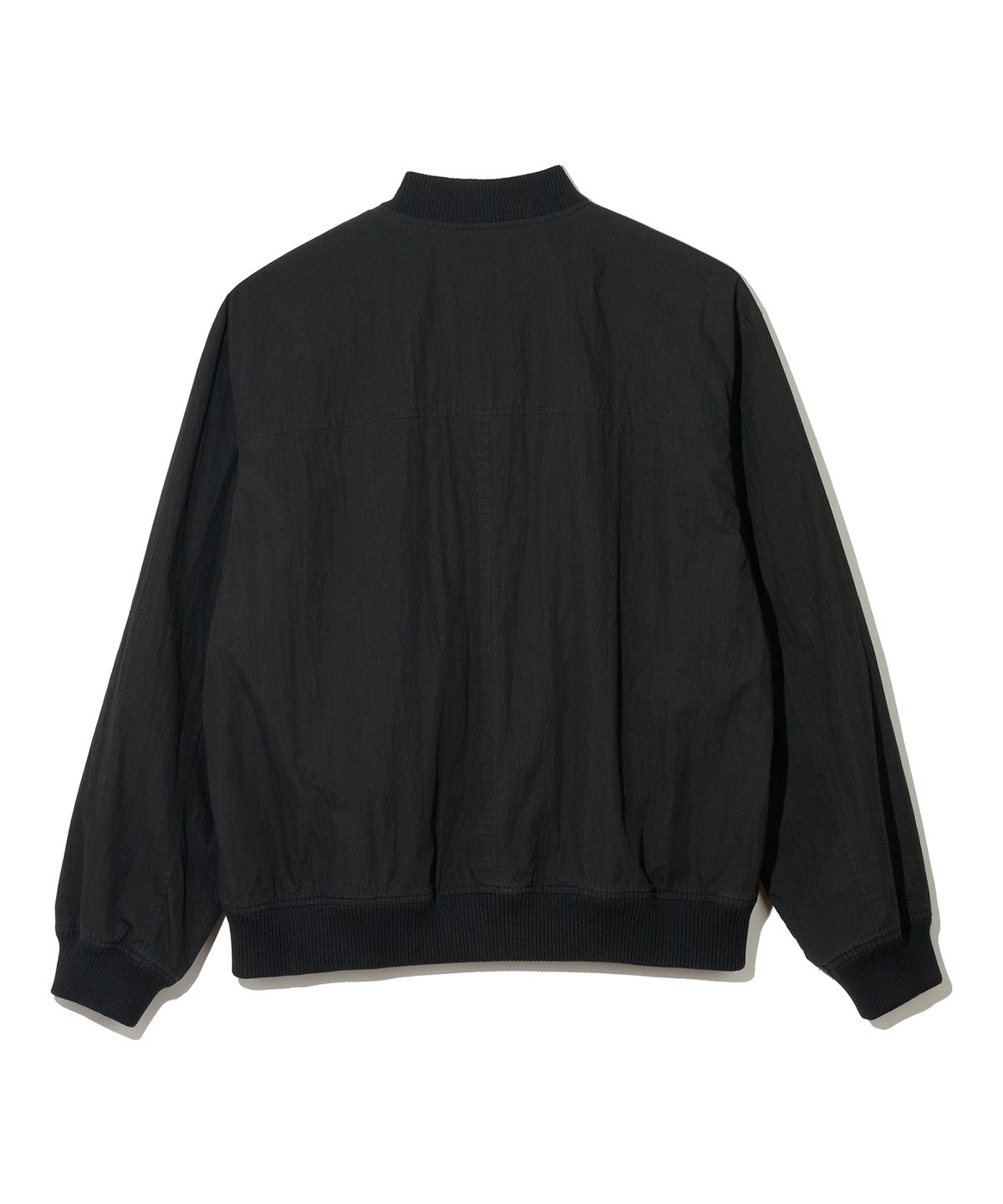 논타입(NONTYPE) MULTI POCKET MA-1 JUMPER (BLACK)
