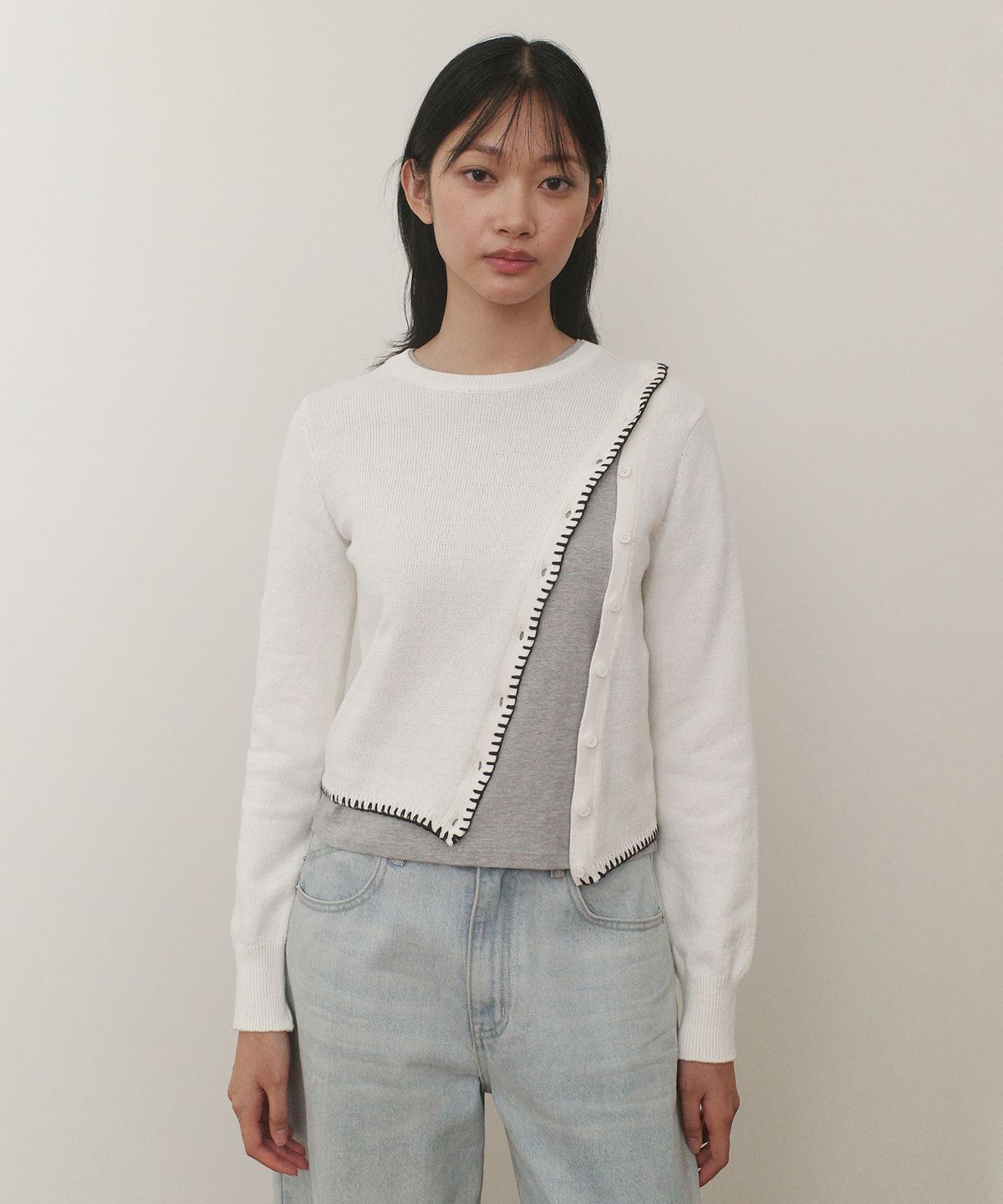 엔오르(EN OR) DIAGONAL BUTTON KNIT - WHITE