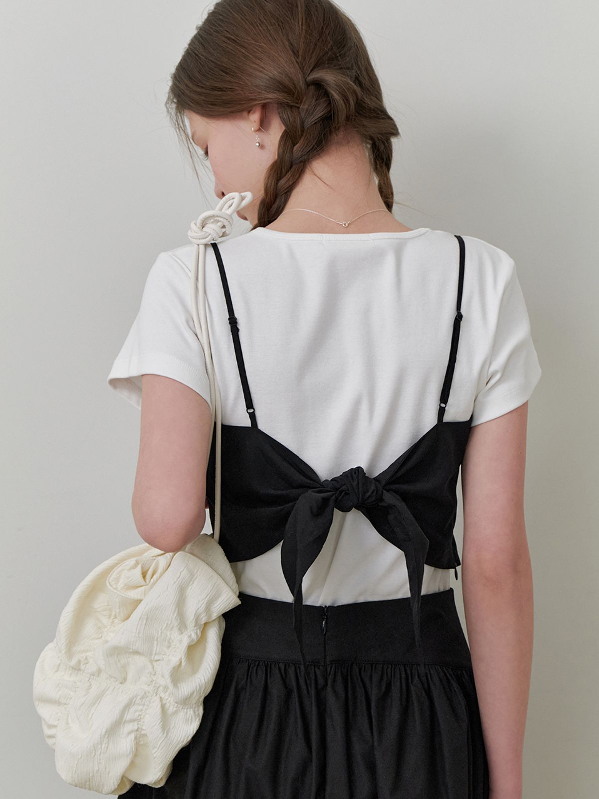 리엘(RE L) Rose bud scarf top (black)