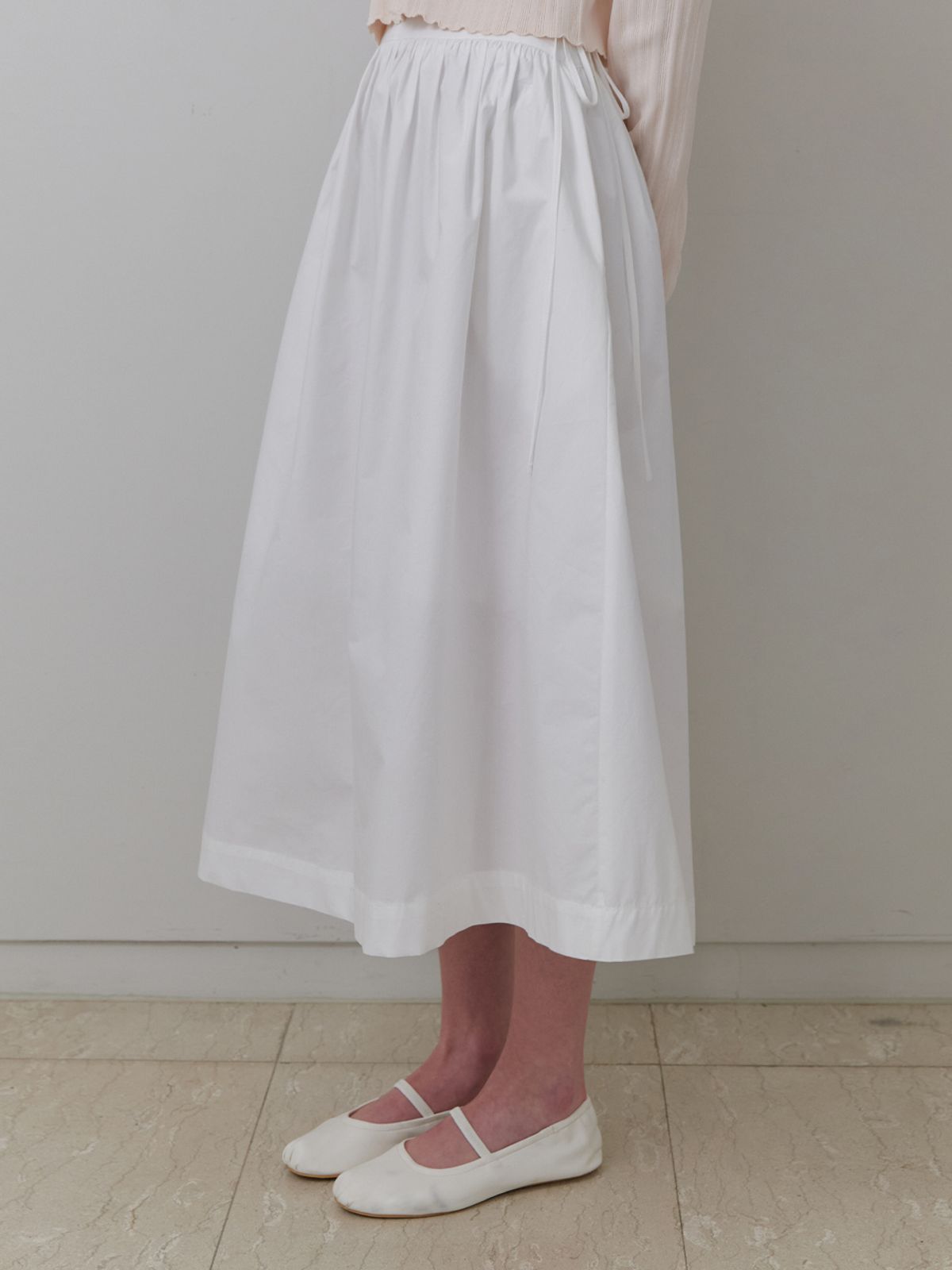 리엘(RE L) Heidi shirring skirt (white)