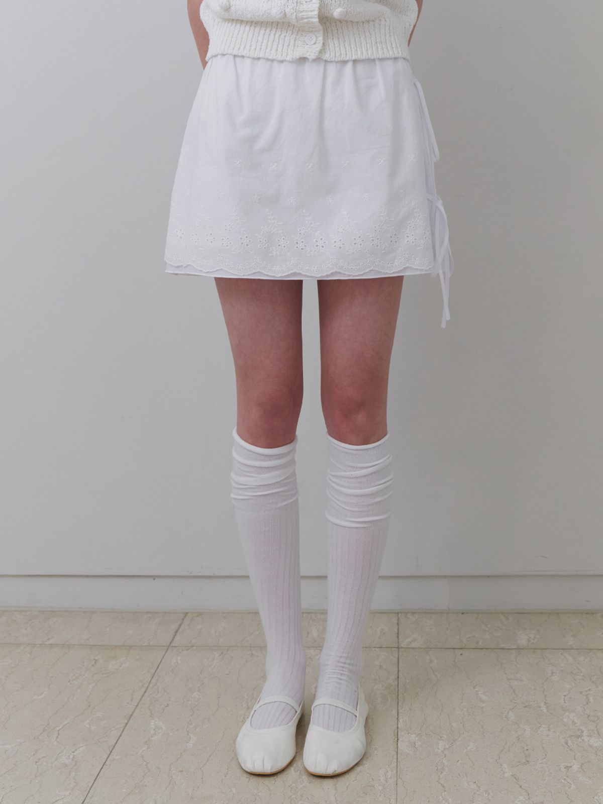 리엘(RE L) April mini skirt (white)