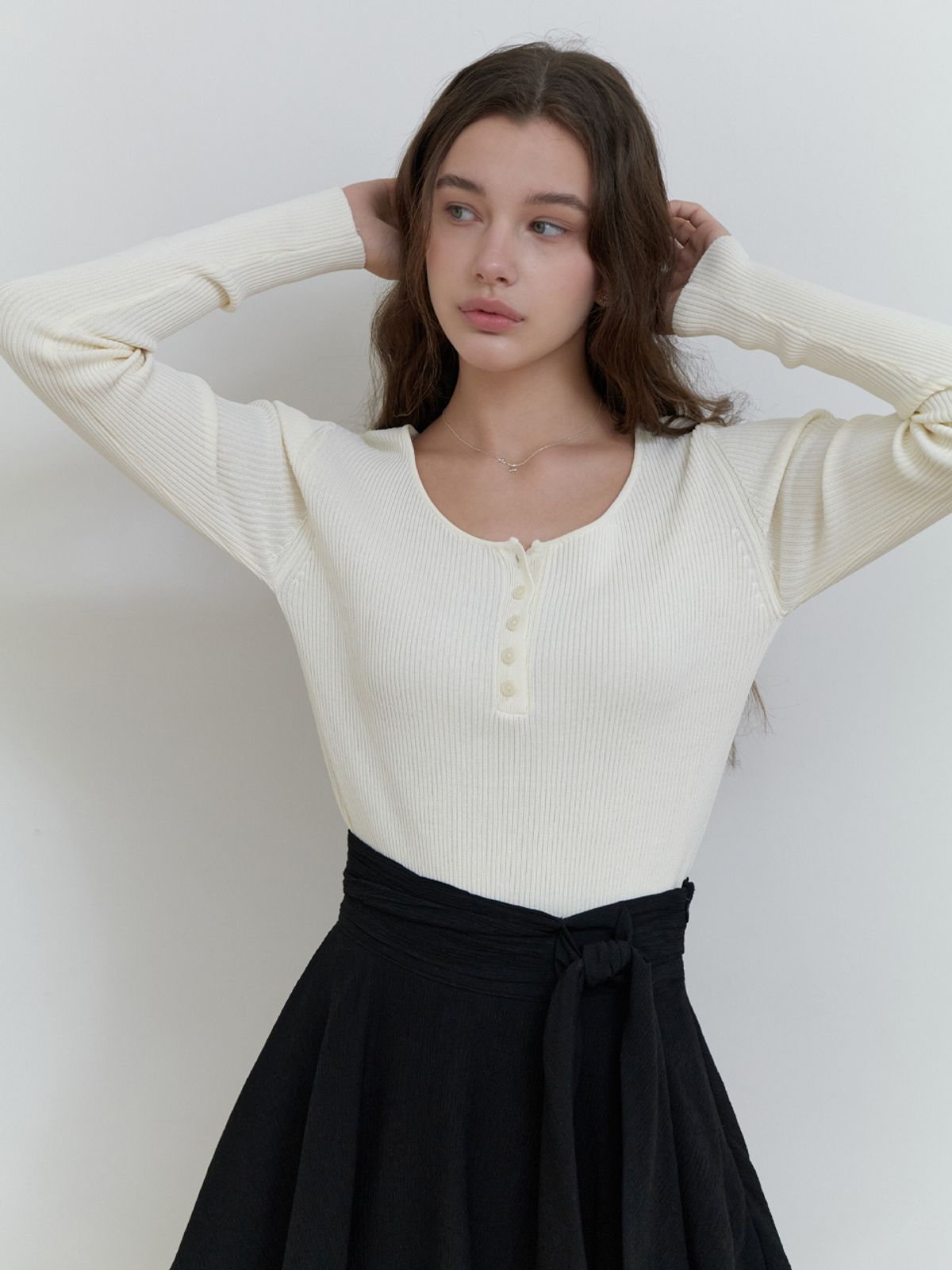 리엘(RE L) Bonny button knit (ivory)
