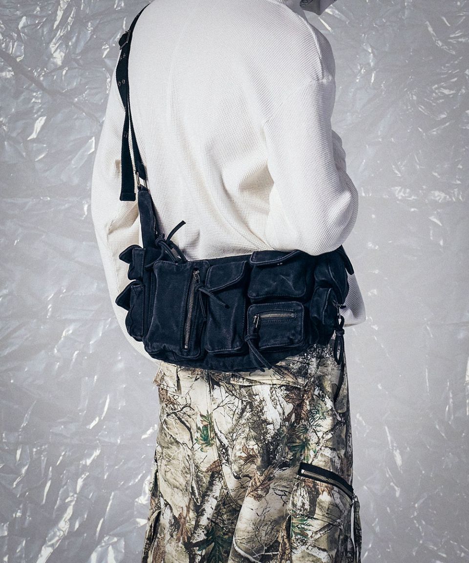 MUSINSA公式 | SCHISM INDUCING WASTED CARGO BAG CHARCOAL