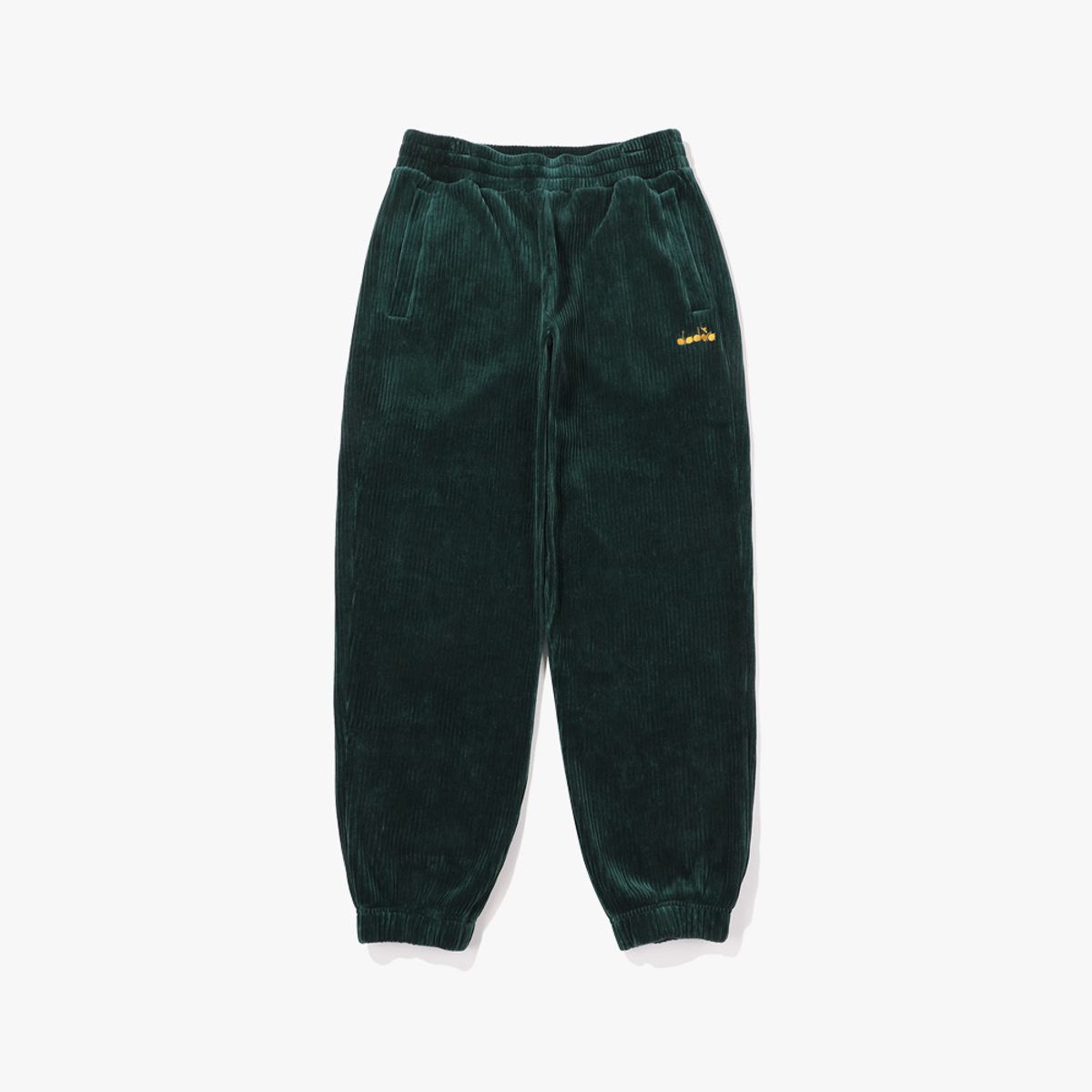 디아도라(diadora) 몬텔로 코듀로이 조거 팬츠 GREEN