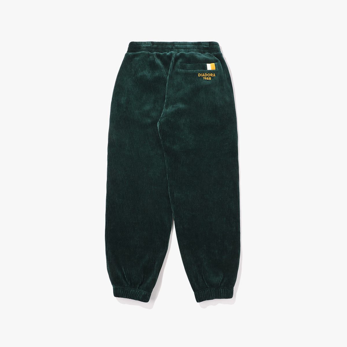 디아도라(diadora) 몬텔로 코듀로이 조거 팬츠 GREEN