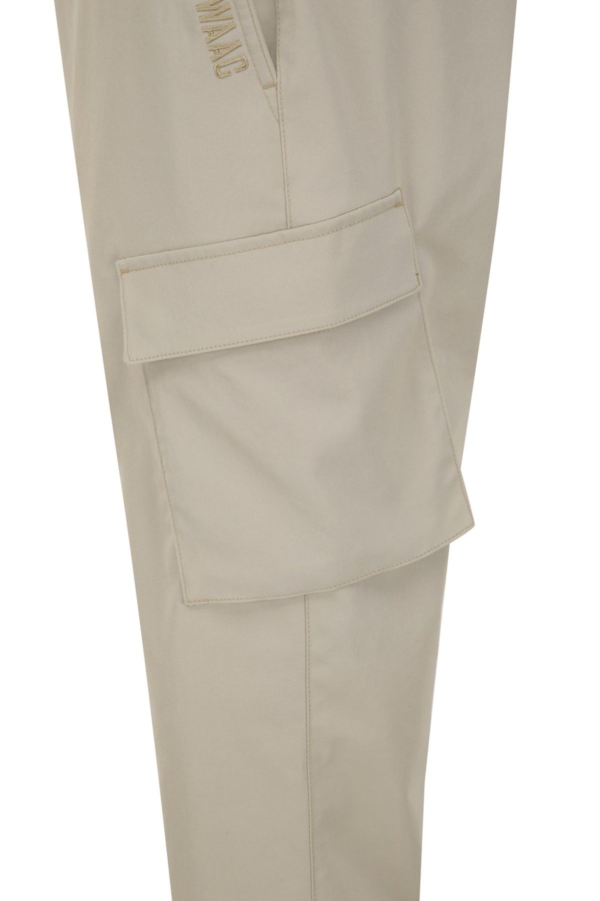 왁(WAAC) Men Cargo Tapered Fit Pants_WMPNS25102BEX